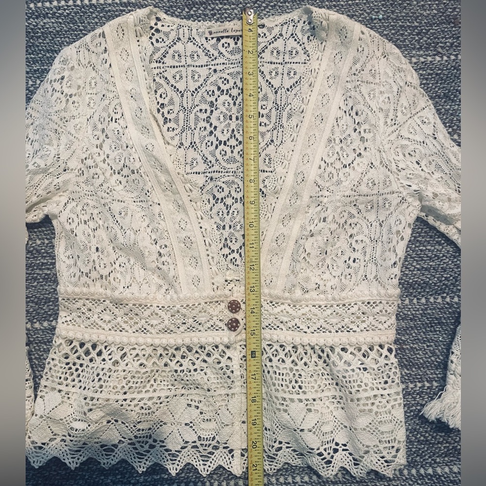 NANETTE LEPORE Anthropologie Ivory Crochet LACE FRINGE Bell Sleeve BOHO Top S - Picture 11 of 11